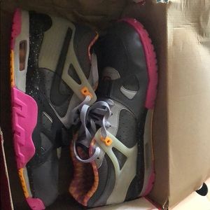 Nike Air Trainer III “Bo Knows Horse Racing”